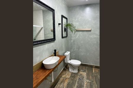 Casa à venda com 3 quartos, 160m² em Vila Elvira, São Paulo