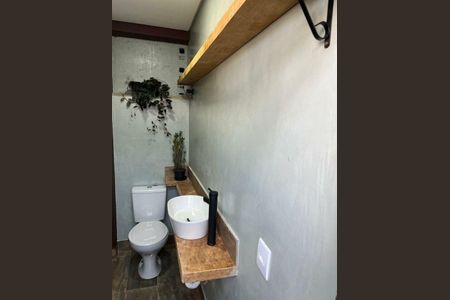 Casa à venda com 3 quartos, 160m² em Vila Elvira, São Paulo