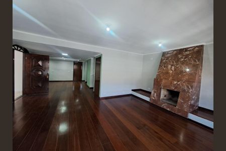 Sala de casa para alugar com 6 quartos, 484m² em Vila Yolanda, Osasco