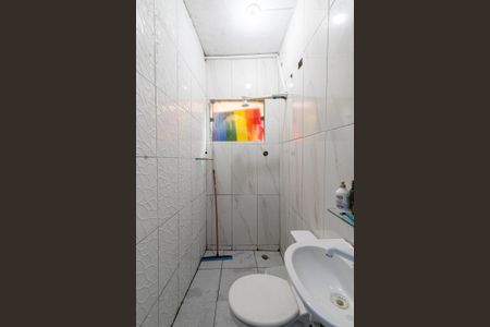 Banheiro de casa à venda com 1 quarto, 100m² em Vila Verde, São Paulo