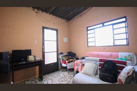 Sala de casa para alugar com 2 quartos, 85m² em Jardim Galli, São Paulo