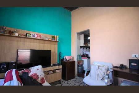 Sala de casa para alugar com 2 quartos, 85m² em Jardim Galli, São Paulo