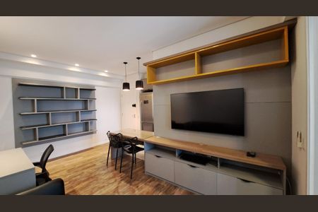 Apartamento à venda com 1 quarto, 58m² em Cambuí, Campinas
