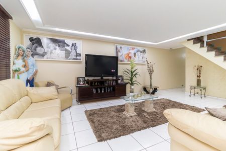 Sala de casa à venda com 4 quartos, 280m² em Vila Giordano, São Paulo