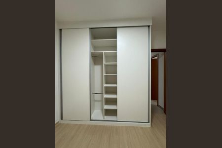 Apartamento para alugar com 2 quartos, 70m² em Heliópolis, Belo Horizonte