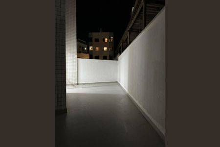 Apartamento para alugar com 2 quartos, 70m² em Heliópolis, Belo Horizonte