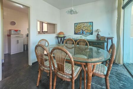 Sala de apartamento para alugar com 3 quartos, 210m² em Jardim Praiano, Guarujá