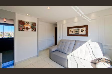 Sala de apartamento à venda com 3 quartos, 130m² em Pompéia, Belo Horizonte