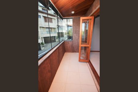 Sacada da Sala de apartamento à venda com 2 quartos, 93m² em Jardim Isabel, Porto Alegre