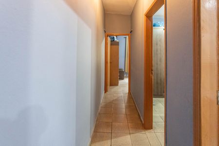 Corredor de casa à venda com 2 quartos, 118m² em Canhema, Diadema