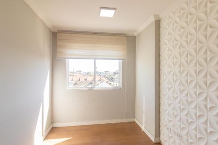 Sala de apartamento para alugar com 2 quartos, 47m² em Novo Mundo, Curitiba