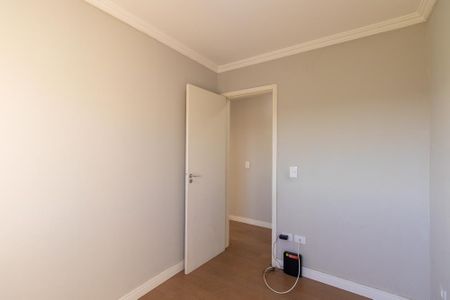 Quarto 1 de apartamento para alugar com 2 quartos, 47m² em Novo Mundo, Curitiba