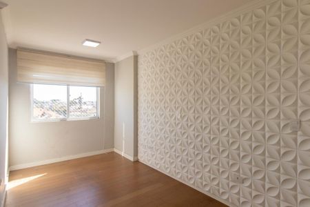 Sala de apartamento para alugar com 2 quartos, 47m² em Novo Mundo, Curitiba