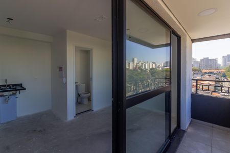Varanda de kitnet/studio à venda com 1 quarto, 24m² em Pinheiros, São Paulo