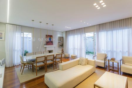 Sala de casa de condomínio à venda com 4 quartos, 214m² em Planalto Paulista, São Paulo