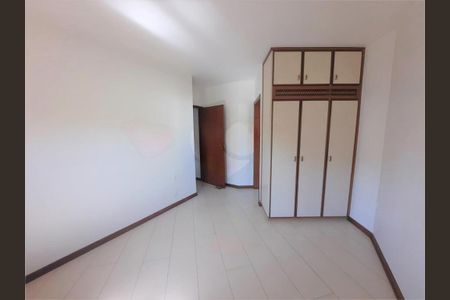 Casa à venda com 4 quartos, 447m² em Granja Julieta, São Paulo