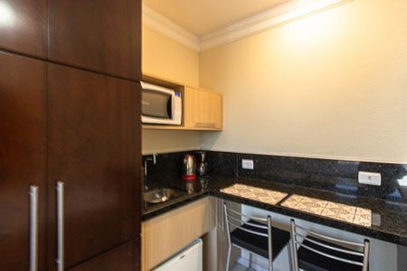 Cozinha de kitnet/studio para alugar com 1 quarto, 27m² em Centro, Pinhais
