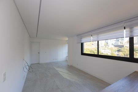Sala de apartamento à venda com 2 quartos, 82m² em Vila das Flores, Nova Lima