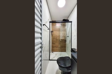 Banheiro Social de kitnet/studio para alugar com 1 quarto, 30m² em Vila Brandina, Campinas