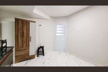 Sala/Cozinha de kitnet/studio para alugar com 1 quarto, 30m² em Vila Brandina, Campinas