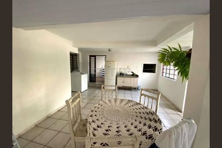 Casa à venda com 5 quartos, 255m² em Jardim Capivari, Campinas