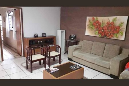 Casa à venda com 3 quartos, 250m² em Jardim Santa Genebra, Campinas