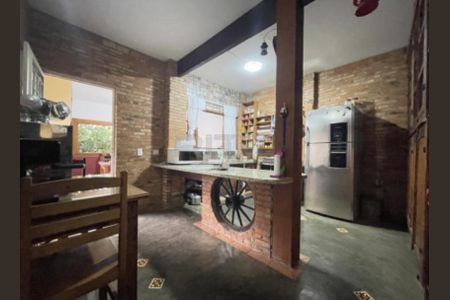 Casa à venda com 5 quartos, 172m² em Vila Marieta, Campinas