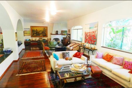 Casa de Condomínio à venda com 5 quartos, 457m² em Jardim Marajoara, São Paulo