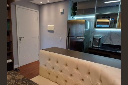 Sala de apartamento à venda com 2 quartos, 66m² em Vila Metalúrgica, Santo André