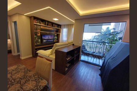 Sala de apartamento à venda com 2 quartos, 66m² em Vila Metalúrgica, Santo André