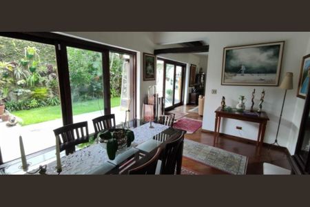 Casa à venda com 4 quartos, 350m² em Jardim Paulista, São Paulo