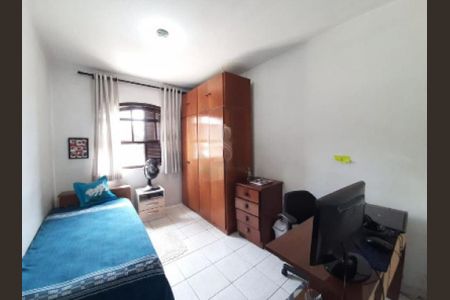 Casa à venda com 3 quartos, 258m² em Jardim Monte Azul, São Paulo