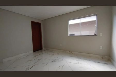 Sala de casa para alugar com 2 quartos, 111m² em Jardim Montanhês, Belo Horizonte