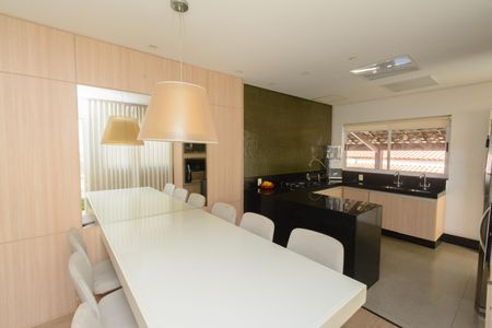Sala de Jantar de casa à venda com 4 quartos, 300m² em Araguaia, Belo Horizonte