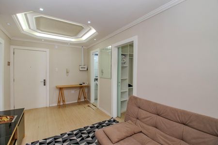 Sala de apartamento para alugar com 1 quarto, 47m² em Humaitá, Porto Alegre