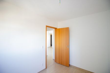 Quarto 2 de apartamento à venda com 2 quartos, 47m² em Chácaras Califórnia, Contagem