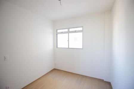 Quarto 1 de apartamento à venda com 2 quartos, 47m² em Chácaras Califórnia, Contagem
