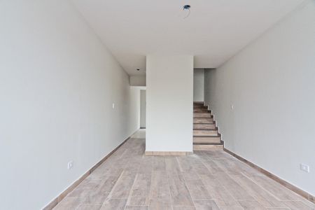 Sala de casa à venda com 2 quartos, 120m² em Jardim Monjolo, São Paulo