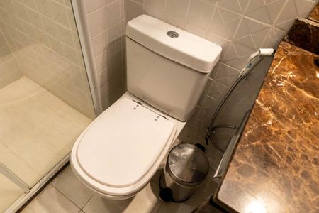 Banheiro de kitnet/studio à venda com 1 quarto, 30m² em Higienópolis, São Paulo