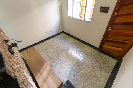 Sala de casa de condomínio à venda com 2 quartos, 65m² em Vila Uniao (zona Leste), São Paulo