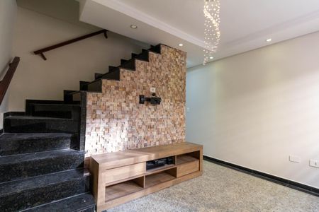 Sala de casa de condomínio à venda com 2 quartos, 65m² em Vila Uniao (zona Leste), São Paulo