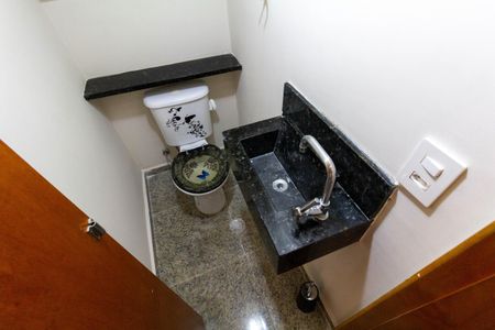 Lavabo de casa de condomínio à venda com 2 quartos, 65m² em Vila Uniao (zona Leste), São Paulo