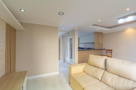 Sala de casa de condomínio à venda com 3 quartos, 144m² em Marechal Rondon, Canoas