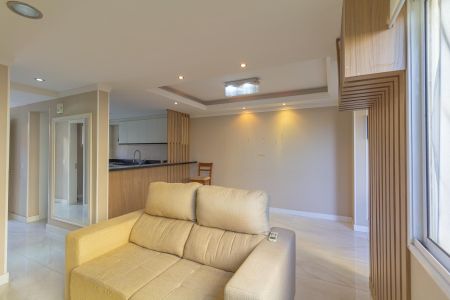 Sala de casa de condomínio à venda com 3 quartos, 144m² em Marechal Rondon, Canoas