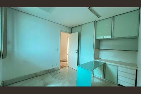 Apartamento à venda com 4 quartos, 210m² em Buritis, Belo Horizonte