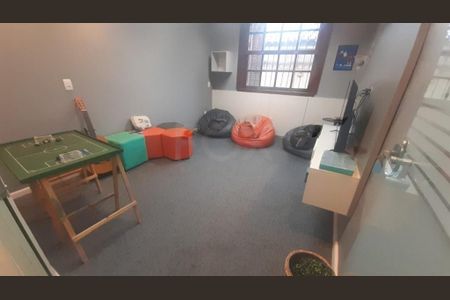 Casa à venda com 7 quartos, 477m² em Vila Paris, Belo Horizonte