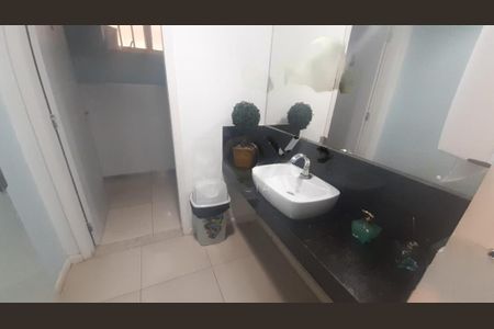 Casa à venda com 7 quartos, 477m² em Vila Paris, Belo Horizonte