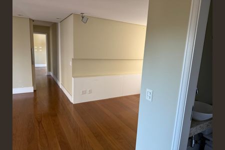Apartamento para alugar com 3 quartos, 157m² em Vila Morumbi, São Paulo