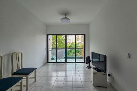 Sala de apartamento para alugar com 2 quartos, 70m² em Jardim Las Palmas, Guarujá