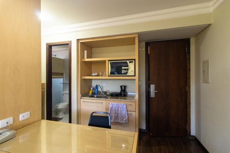 Cozinha de kitnet/studio para alugar com 1 quarto, 32m² em Centro, Pinhais